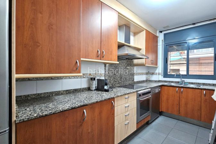 Planta baja en carrer de ricardo caro 31 exclusiva vivienda seminueva con parquing en Terrassa