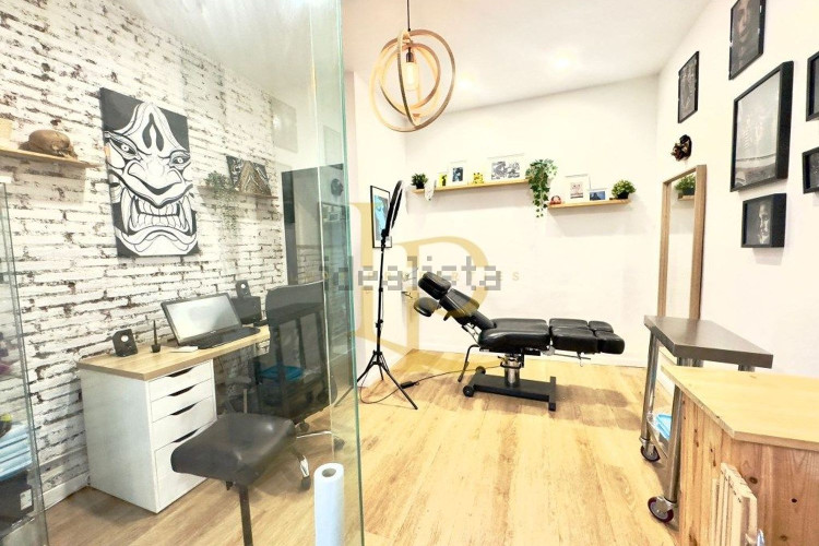 Chalet adosado en venta en Calle de Solsona