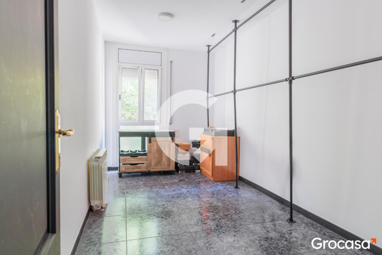 CL CALAF, DE, Les Arenes - La Gru00EDpia  Can Montllor