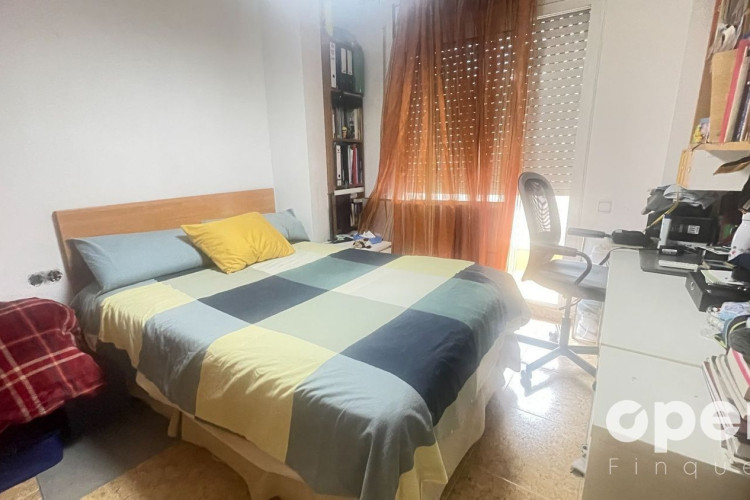 Mestre Serrat, Barri del Centre