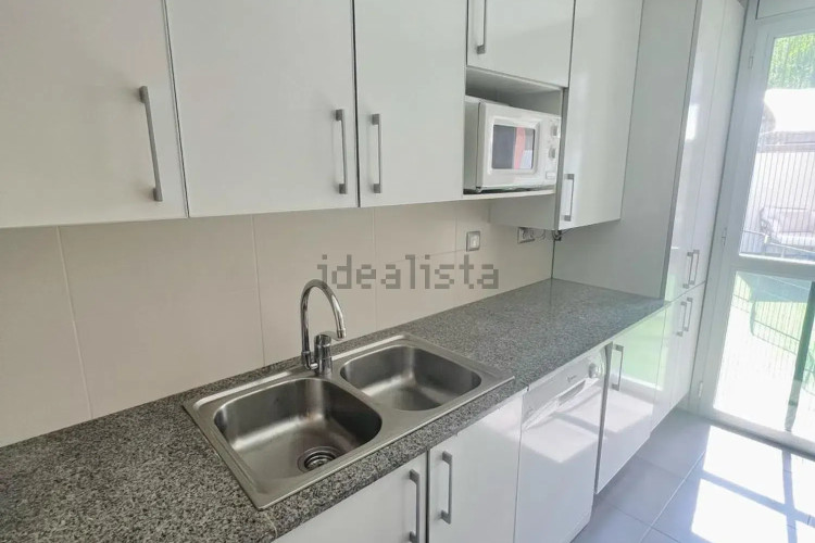 Chalet adosado en Barrio Roc Blanc