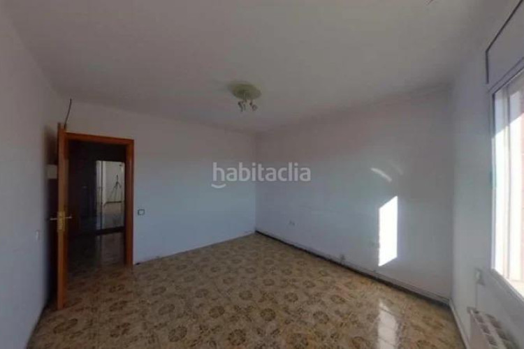 Piso  de 4 habitaciones en Zona Esportiva Terrassa
