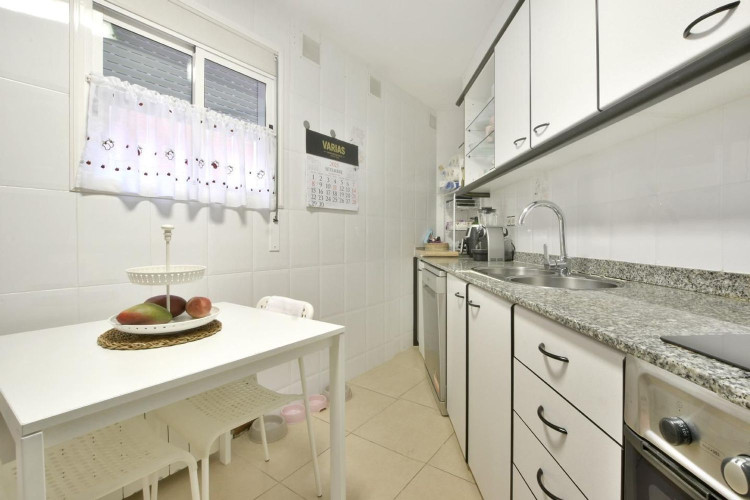 Calle del Canigu00F3, Les Arenes - La Gru00EDpia  Can Montllor