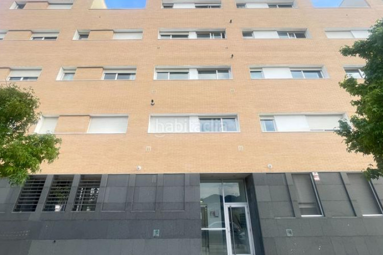 Piso en lacetania 58 pis amb pàrquing i traster inclòs en finca en zona cominitàtia i piscina en Terrassa