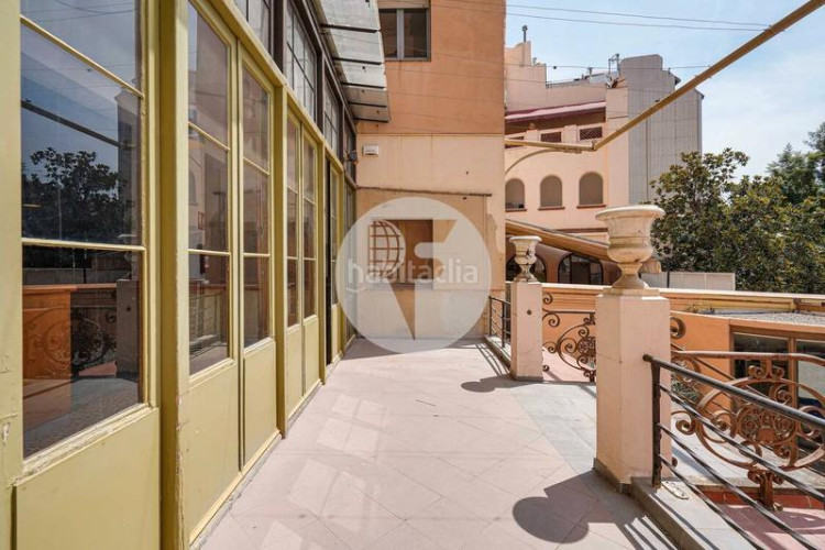 Dúplex joya modernista en el corazón en Barri del Centre Terrassa