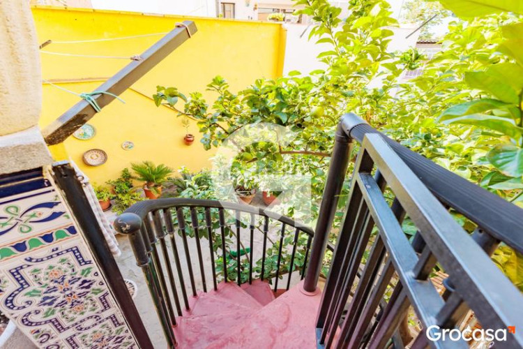 Casa amplia casa para dos familias en Les Arenes - La Grípia - Can Montllor Terrassa