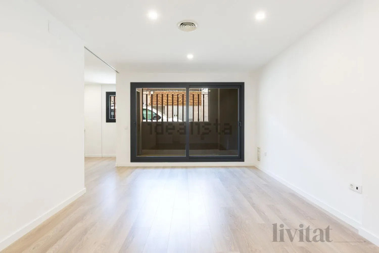 Piso en calle Transversal, 181