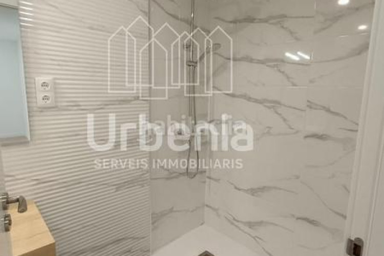 Dúplex duplex con terraza y tres habitaciones obra nueva en Terrassa