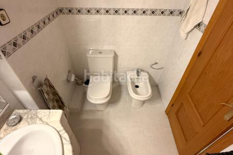 Dúplex ático dúplex, 4 habs.+ 3 wc, ascensor, parking y 2 terrazas. en Terrassa
