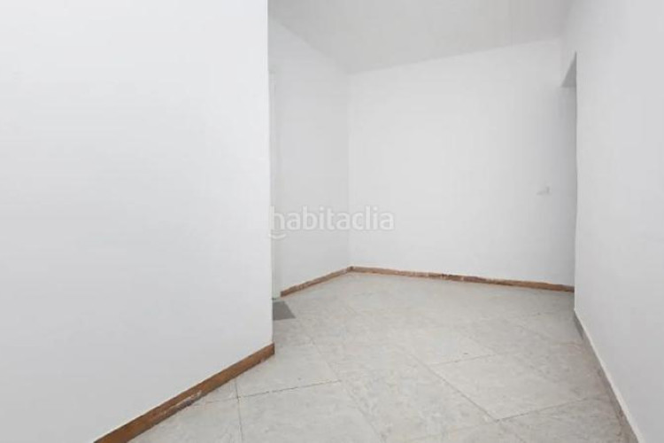 Piso ¡espacioso piso , ideal para familias! en La Maurina Terrassa