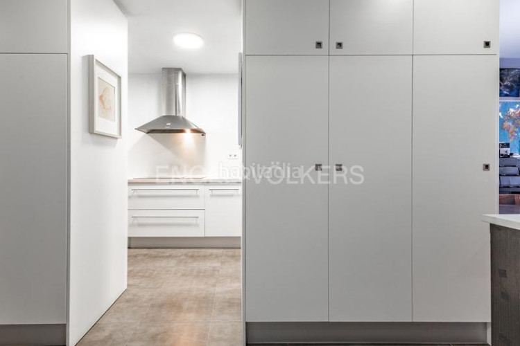 Casa espectacular casa adosada con 2 plazas de garaje en Terrassa