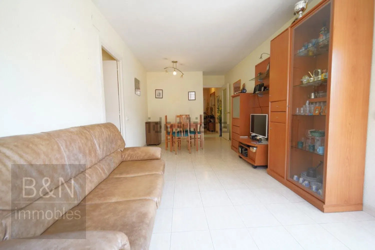 Piso en Barrio Les Arenes