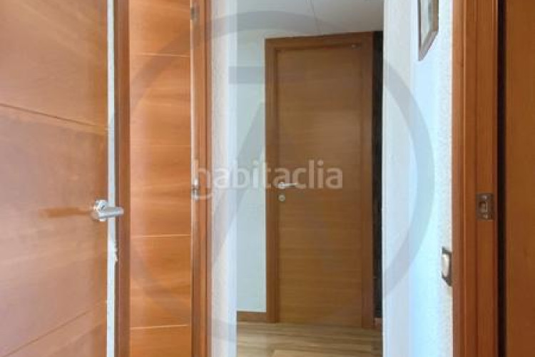 Piso muy amplio y reformado! en San Pere Terrassa