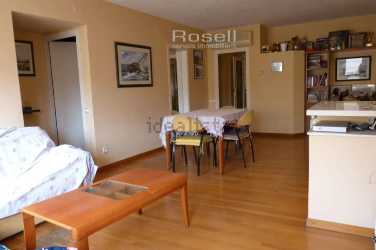 Chalet adosado en calle de Calderón de la Barca