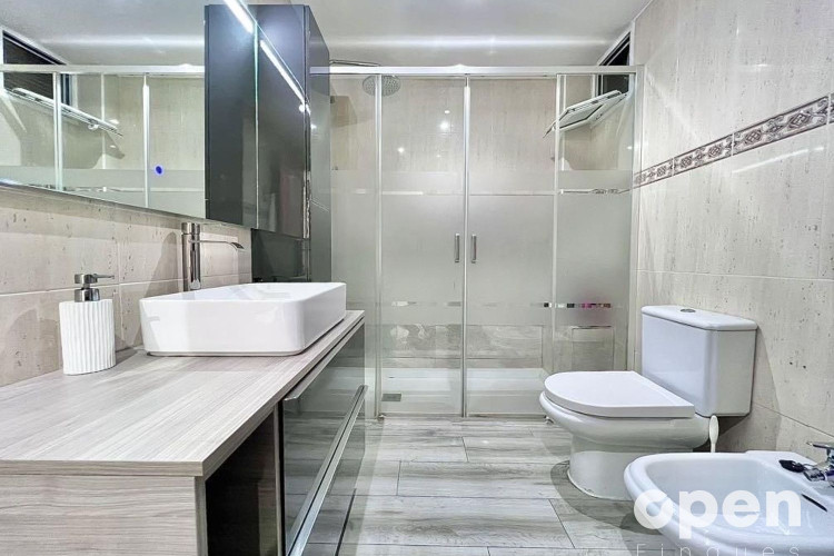 Frederic Mistral, Sant Pere Nord