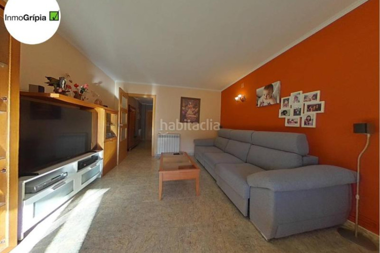 Piso  en venta en les arenescan montllorla grípia08227 en Terrassa