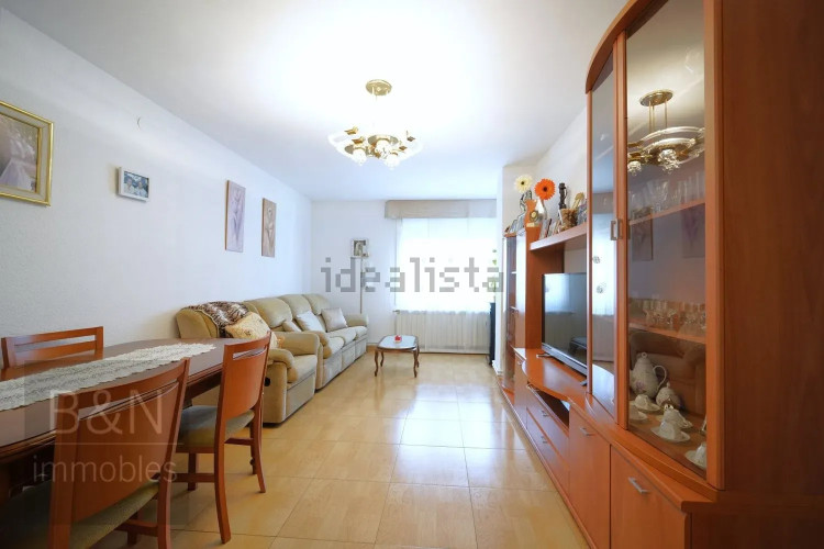 Amplia vivienda de ensueño en una ubicación privilegiada con 4 dormitorios y patio interior