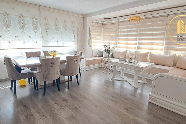 Carrer de la Mare de Du00E9u del Carme, Ca n'Anglada