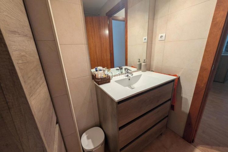 Piso zona de Egara. soleado piso de 2habs. + 1lav. en Terrassa