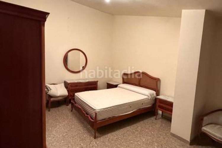 Dúplex atico-duplex de 4 habitaciones + estudio, 2 terrazas y parking en Terrassa