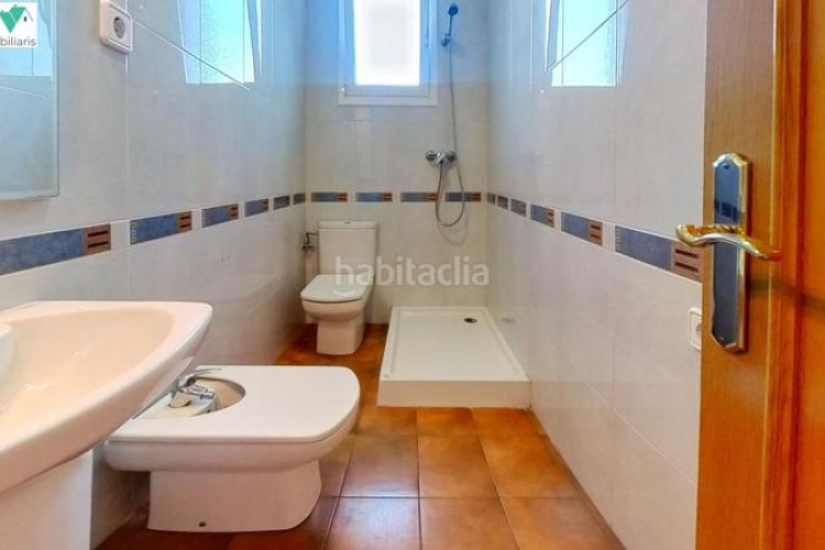 Piso 4 habitaciones y balcón en La Maurina Terrassa