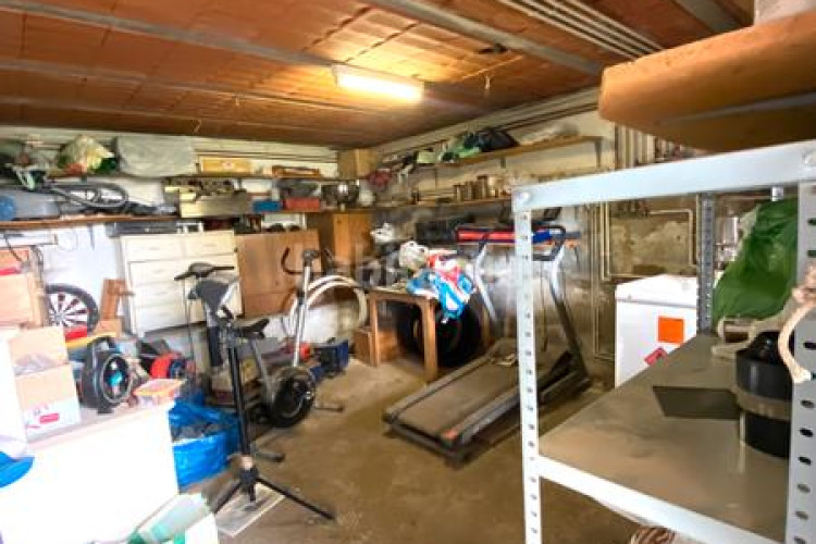Chalet  bifamiliar ubicado en Can Parellada en Terrassa