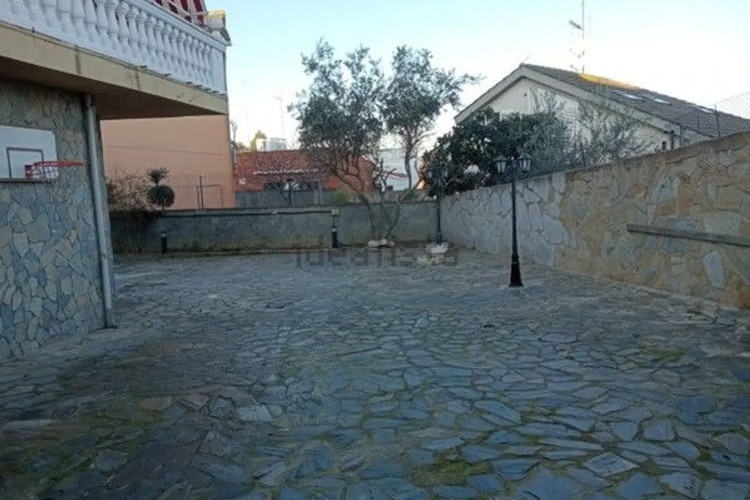 Casa independiente en calle d'Holanda