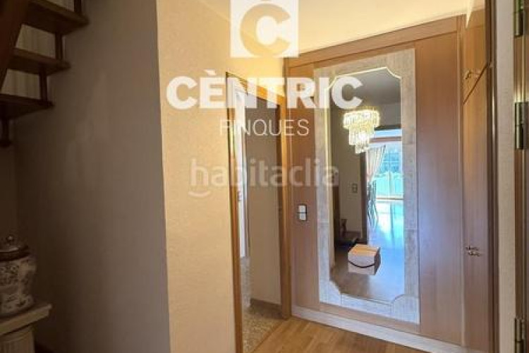 Dúplex ático dúplex en venta con 4 habitaciones estudio en Terrassa