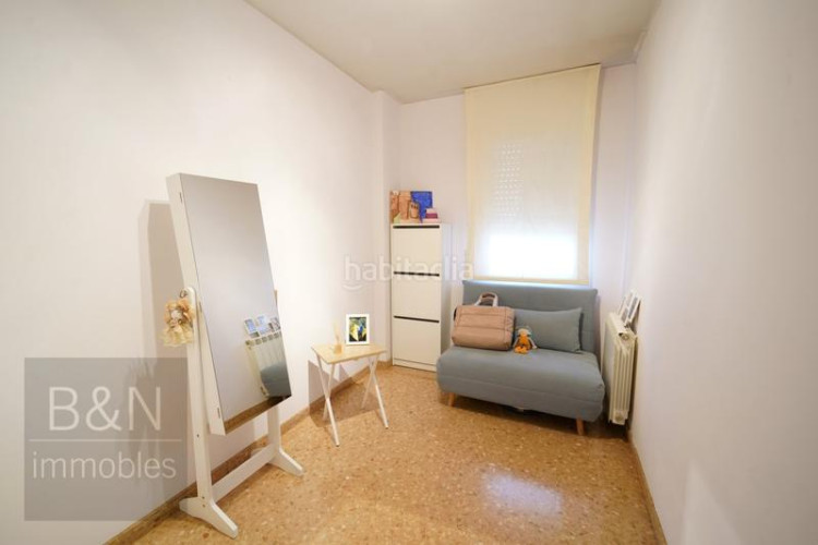 Dúplex un hogar con espacios amplios, una espectacular terraza, balcón y tres dormitorios en Terrassa