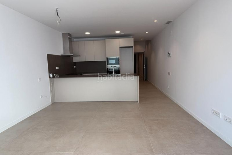 Casa en carrer de las navas de tolosa 87 exclusiva casa a estrenar con piscina privada en Terrassa