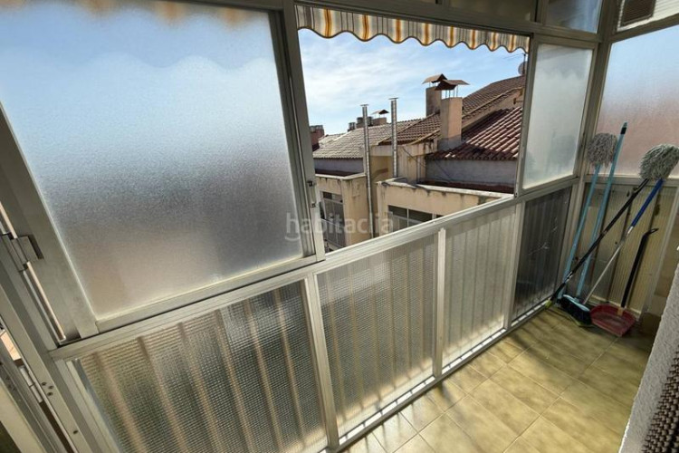 Piso gran piso en can aurell , 4 habitaciones y parking incluido en Terrassa