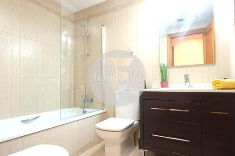 Dúplex  de ensueño en el centro con gran terraza y balcón, 2 plazas de parking y detalles premium en Terrassa