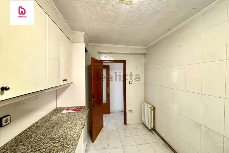 Piso en calle de Montblanc