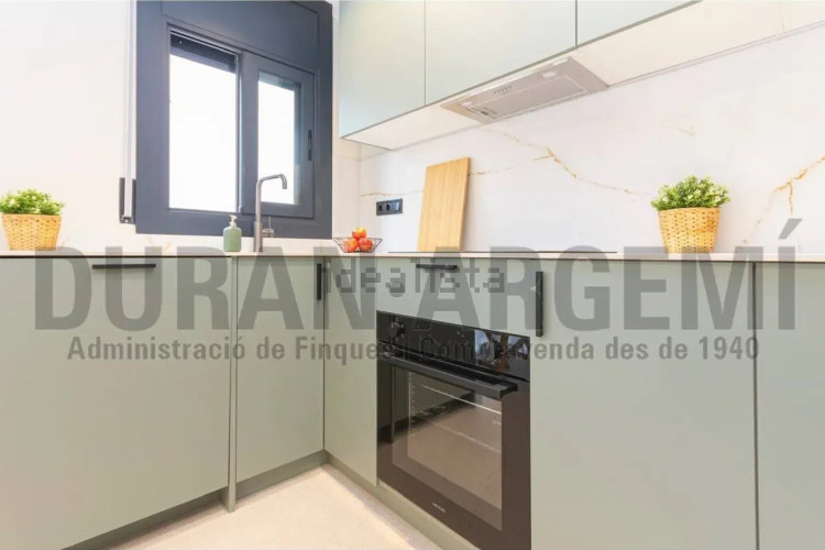 Piso en calle de la Creu Gran, 35