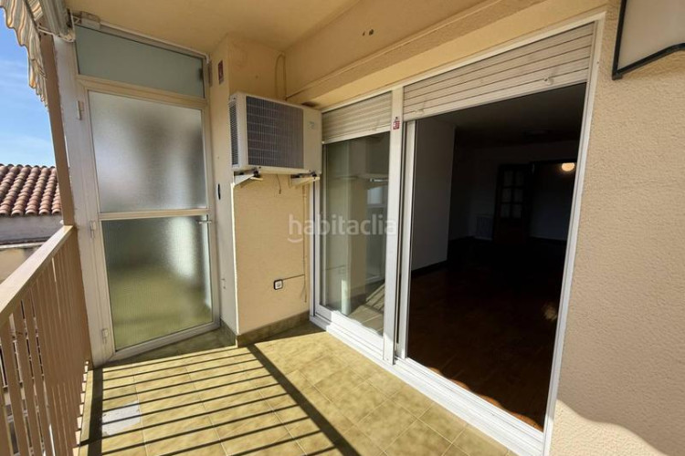 Piso gran piso en can aurell , 4 habitaciones y parking incluido en Terrassa