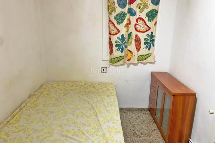 Piso  en venta zona escoles en Cementiri Vell Terrassa
