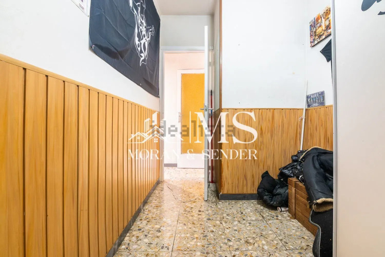 Piso en calle de Sant Damià, 204