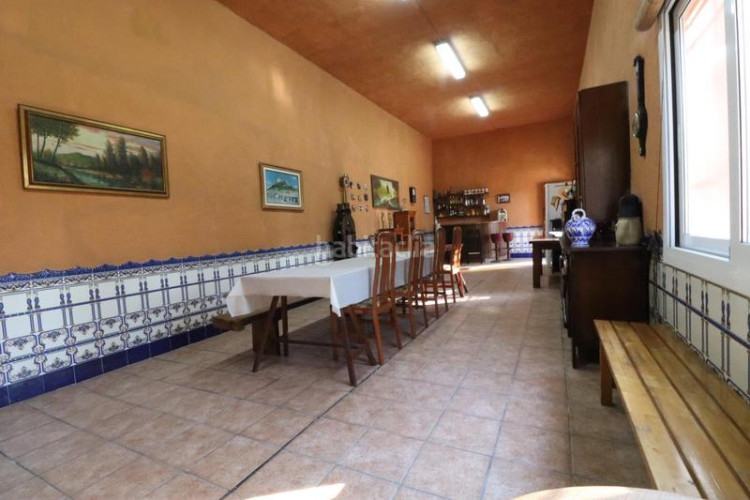 Casa única e impresionante finca a 4 vientos con piscina y jardin en Terrassa