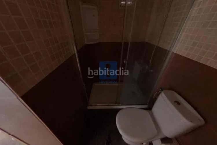 Piso inmueble ilegalmente okupado situado en el passeig del vintidos de juliol 766, bajos 4, , barcelona en Terrassa