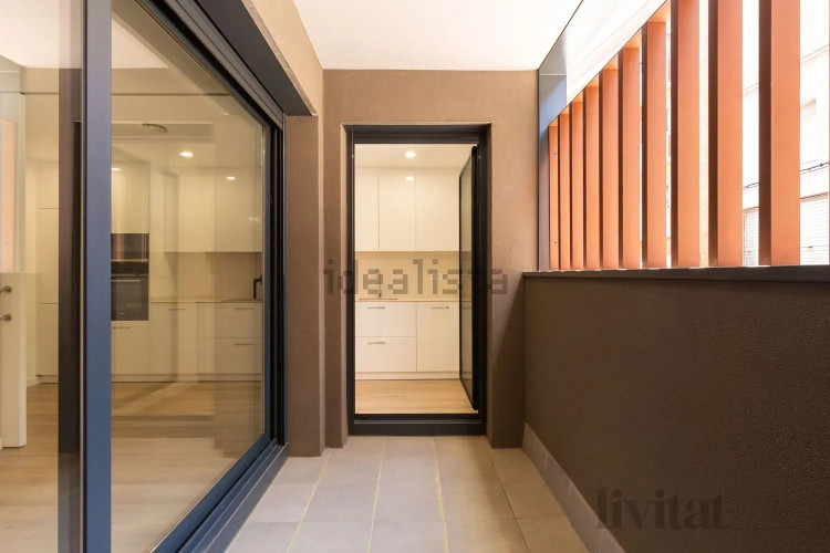 Piso en calle Transversal, 181