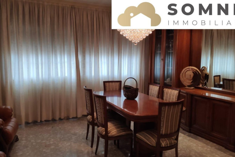 Les Arenes - La Gru00EDpia  Can Montllor