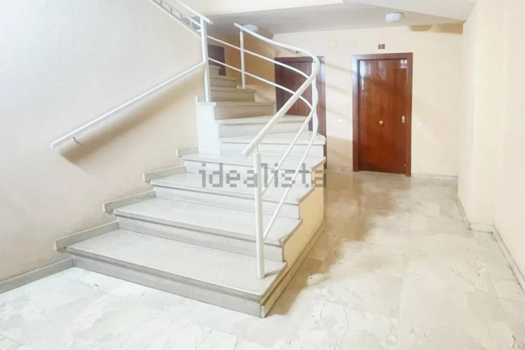 Piso en plaza del Mestre Serrat