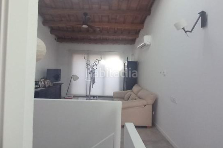 Casa adosada casa en venta , can aurell. a 5 minutos centre en Terrassa