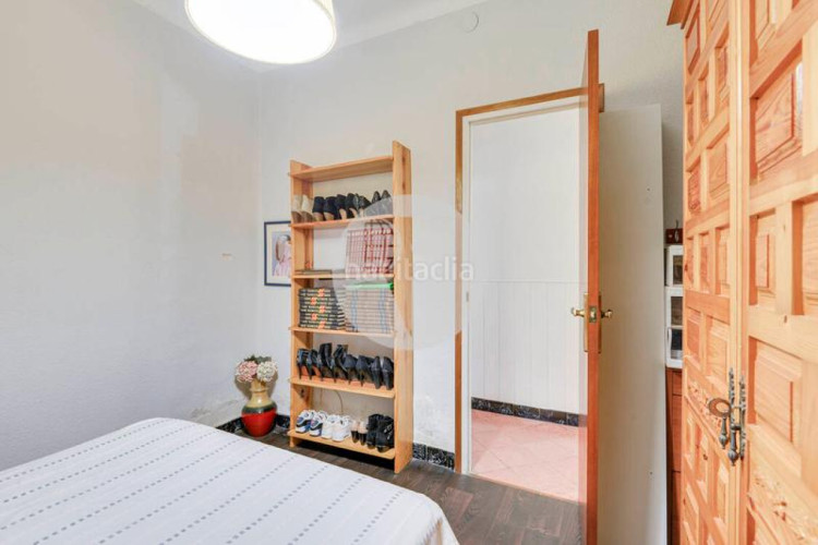 Casa exclusiva casa de tres plantas y un estudio a tan solo 5 minutos del centro en Terrassa