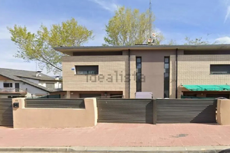 Chalet pareado en Barrio Can Parellada