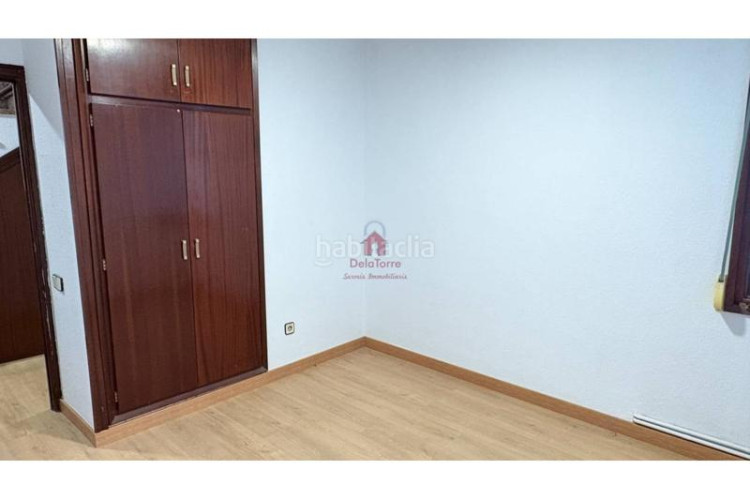 Casa  de 200m construidos en venta a 4 vientos en la urbanización font de lespardenya, en Terrassa