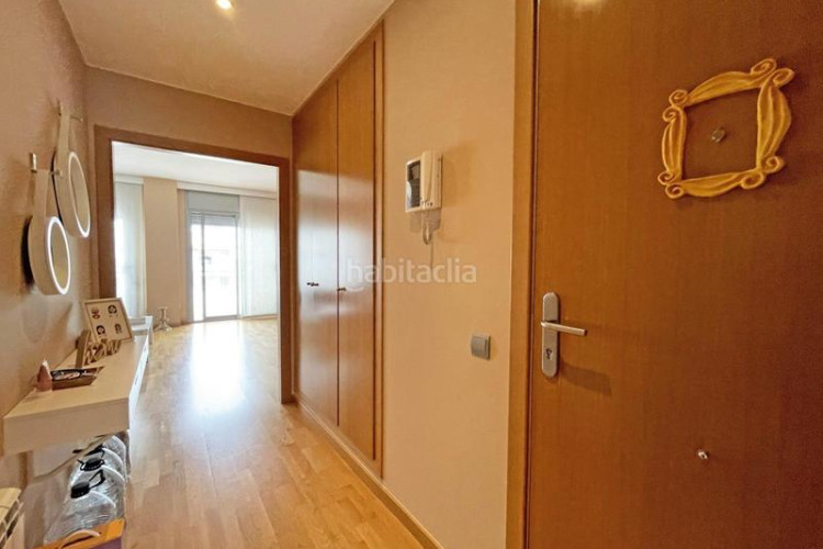 Piso  en venta en las arenasla grípia con plaza de párking y zona comunitaria en Terrassa