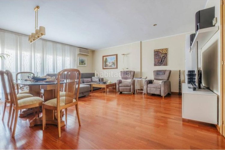 Casa  apareada muy acogedora en La Maurina Terrassa
