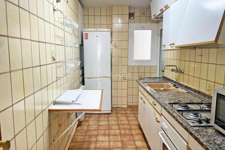 Piso  en venta zona escoles en Cementiri Vell Terrassa