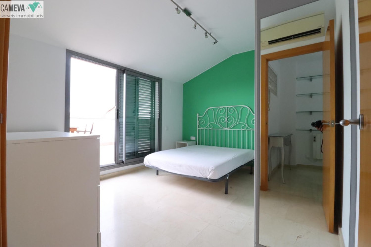 Vallparadu00EDs - Antic Poble de Sant Pere